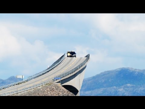 WORLD'S MOST DANGEROUS AND BREATHTAKING ROAD